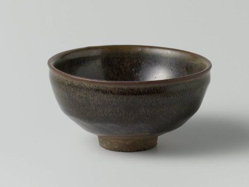 Teabowl with a 'hare's fur' glaze