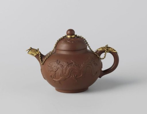 Teapot with Two Dragons Chasing a Pearl