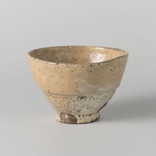 Tea bowl with a rose cream glaze