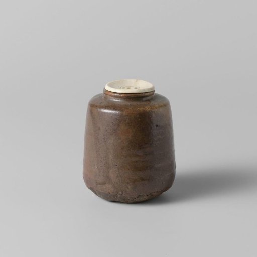 Tea caddy with a goldenbrown glaze