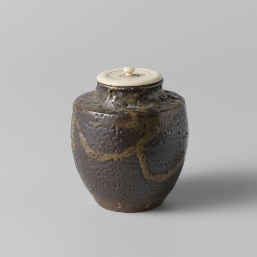Tea caddy with a green brown glaze