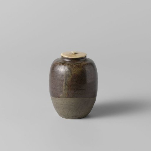 Tea caddy with a brown glaze