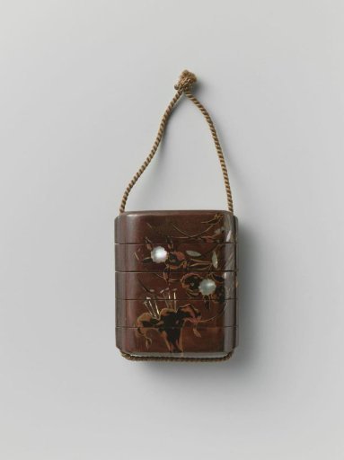 Inro with General Minamoto no Yoritomo, peach netsuke, ojime