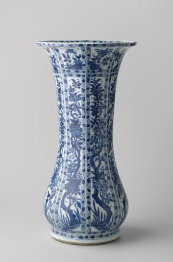 Octagonal, pear-shaped beakervase with narrow panels with flowering plants