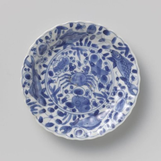 Saucer with fish, crabs and water plants