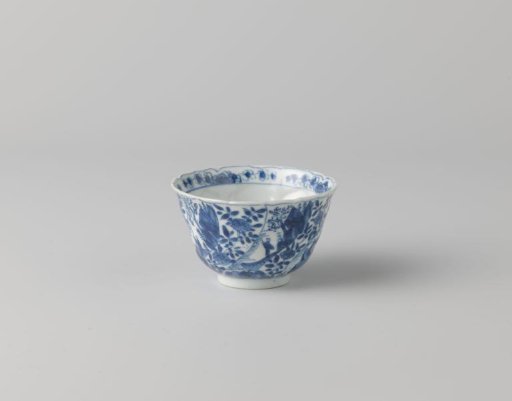 Cup with twisted panels with landscape or flower spray