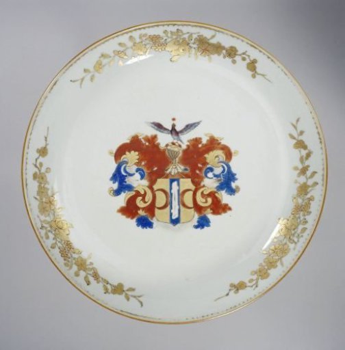 Saucer-dish with the arms of the Valckenier family