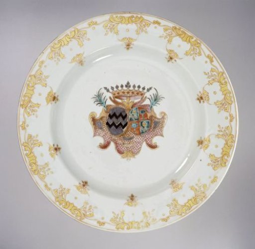 Dish with the arms of the Van Reede van Oudtshoorn and Boesses families