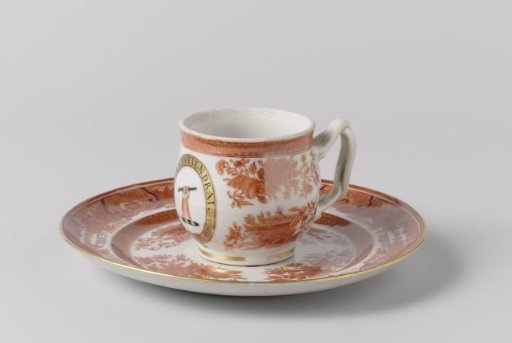 Covered cup with a coat of arms, flower sprays and auspicious symbols