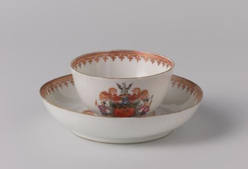 Cup with the arms of the Lovelace family