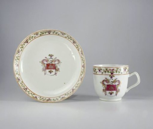 Cup and saucer with a Chinese junk and the arms of Amsterdam