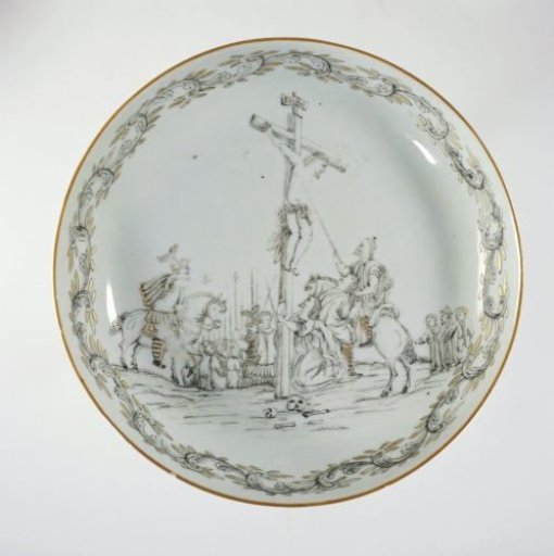 Saucer-dish with an image of The Crucifixion