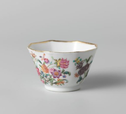 Octagonal cup with flower sprays