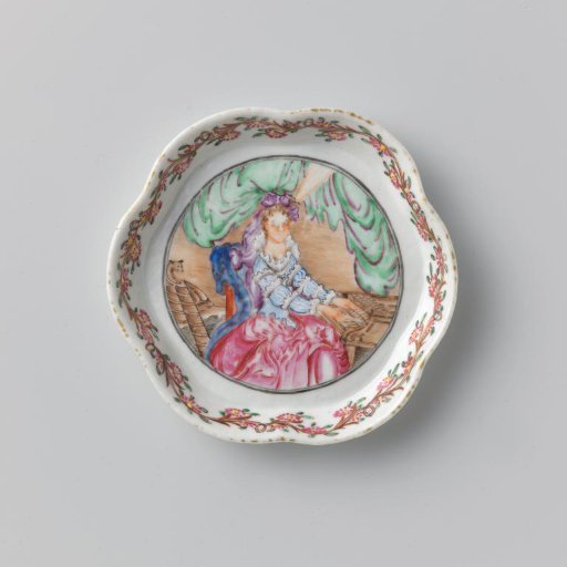 Six-lobed teapot stand with an woman playing a piano