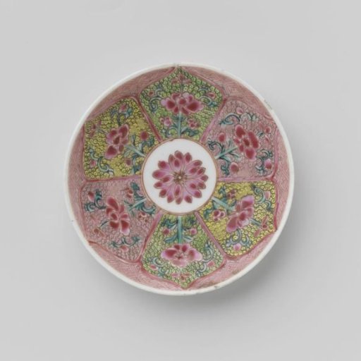 Saucer with floral scrolls in petal-shaped panels
