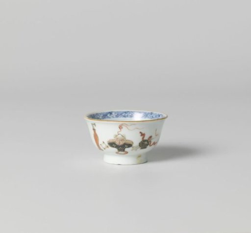 Bell-shaped cup with antiquities and diaper pattern