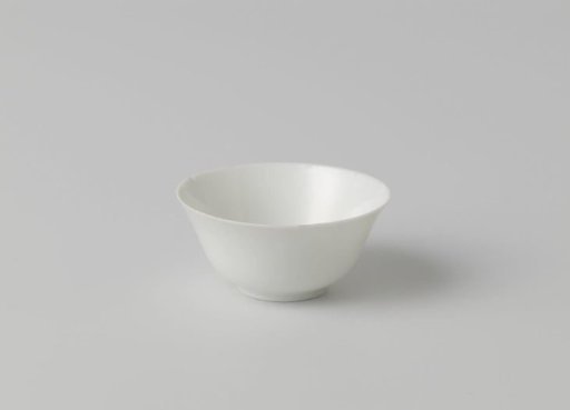 Bell-shaped cup, no decoration