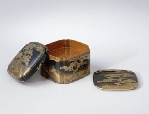 Stacking box, black lacquer with cranes and turtle in gold maki-e