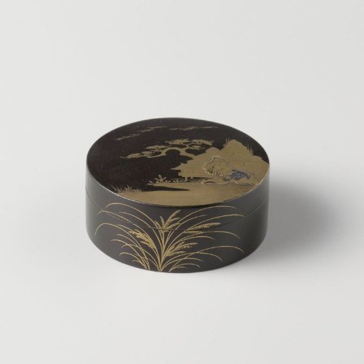 Box, black lacquer with water landscape in gold makie