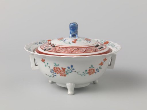 Incense burner with lid