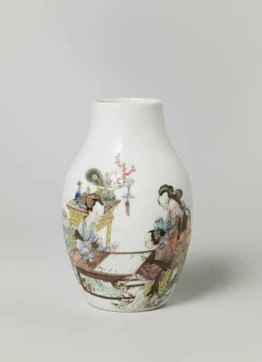 Two vases and a saucer depicting a man and a woman playing a game of go
