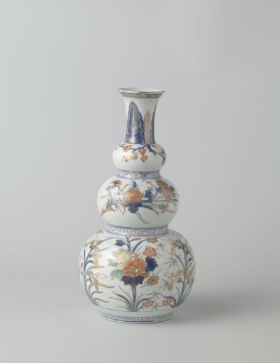 Triple gourd vase painted in Japanese style with large flower sprays