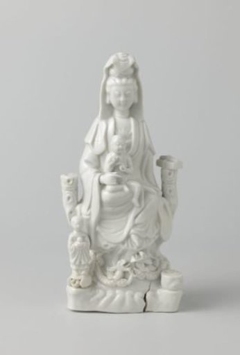 Seated Guanyin with a Child, Accompanied by the Dragon Daughter