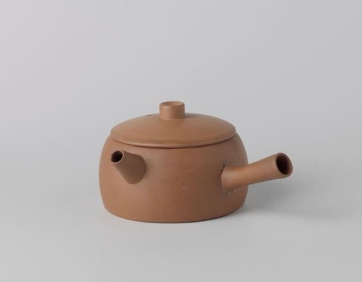 Tea pot of red stoneware