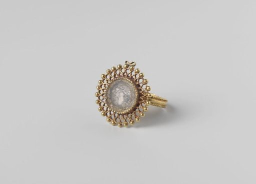 Pair of hand ornaments with rings (hathiphul)