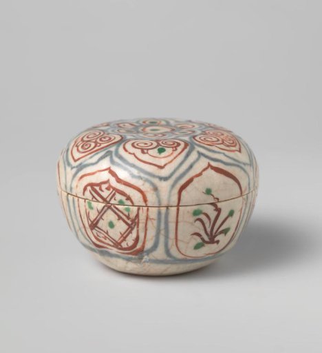 Box with diaper pattern and flowering plants in a panel decoration