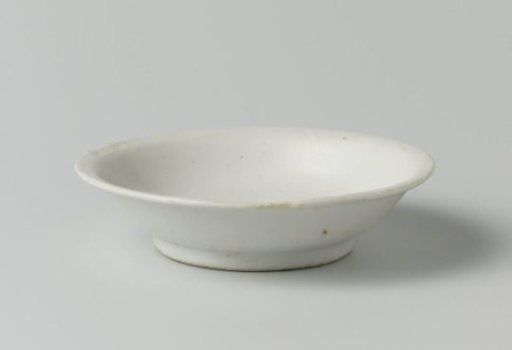 Saucer-dish with a translucent white glaze