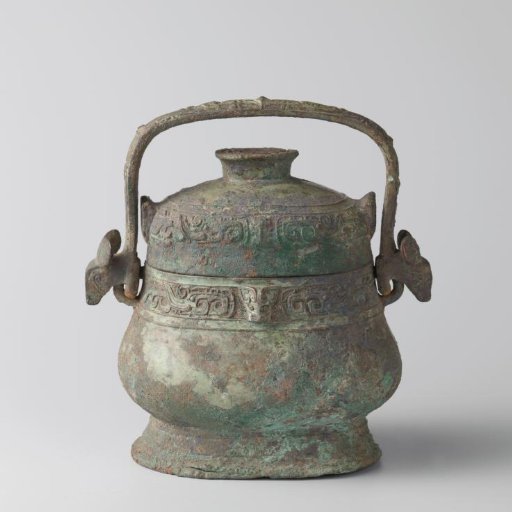 Ritual wine vessels