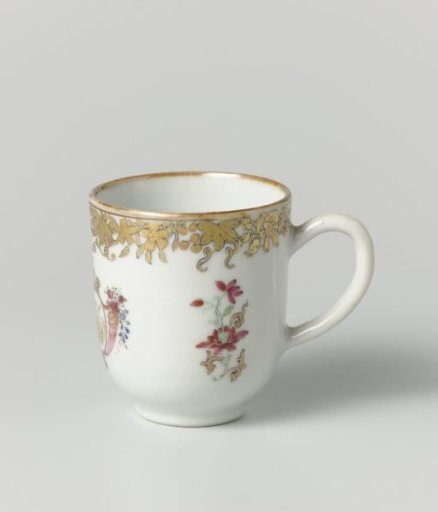 Cup with handle from the 'Swellengrebel service' with a double crowned monogram and a border with floral scrolls