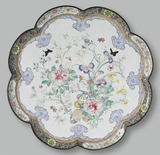 Eight-lobed Dish Painted with Flower Branches