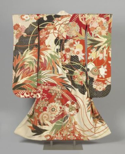 Kimono for an unmarried woman