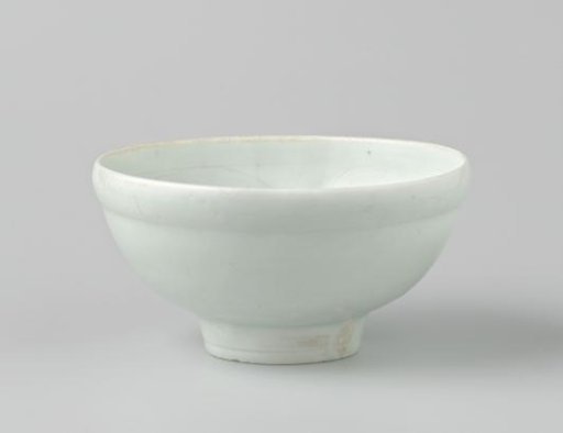 Bowl with incised peonies