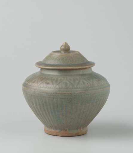 Lidded pot