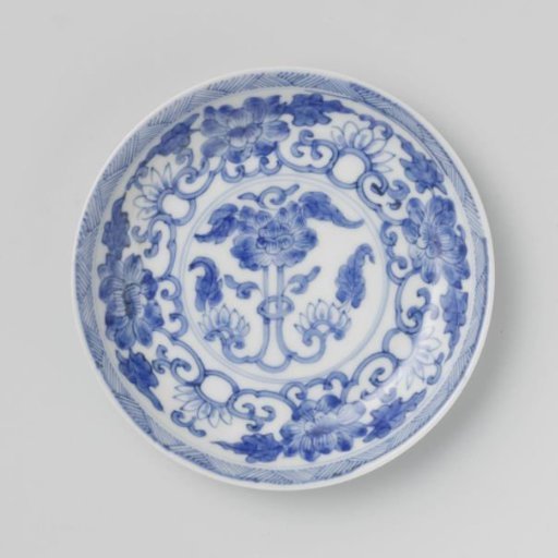 Saucer with lotus scrolls and fungi