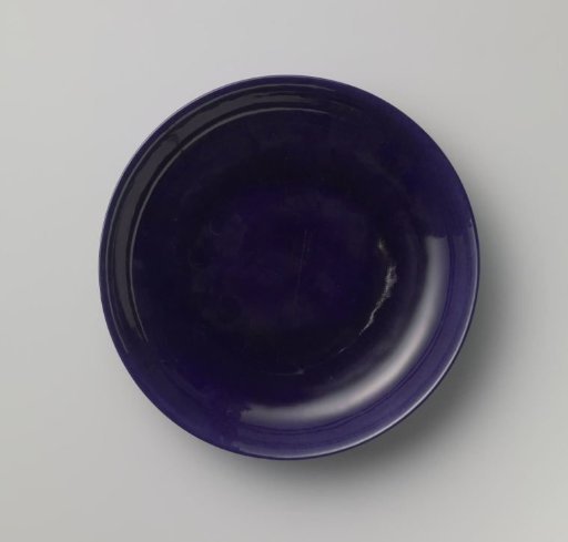 Dish with incised pearls