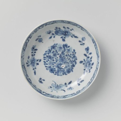 Saucer-dish with medallion with flowers sprays and scrolls