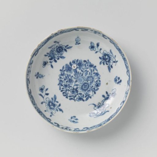 Saucer-dish with medallion with flowers sprays and scrolls