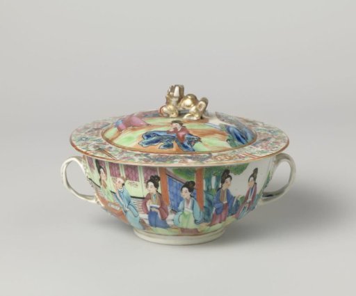 Tureen with stand with figures on a terrace near a pavilion