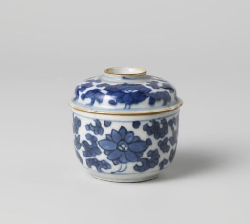 Covered jar with continuous lotus scrolls