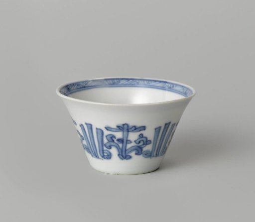 Cup with stylised flowers