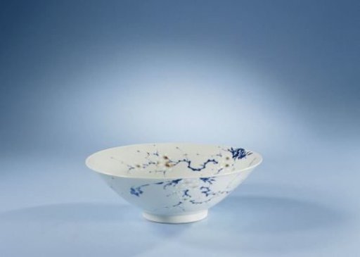 Bowl with prunus sprays and birds