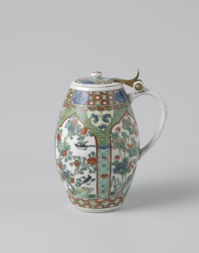 Barrel-shaped tankard and cover with flowering plants in panels