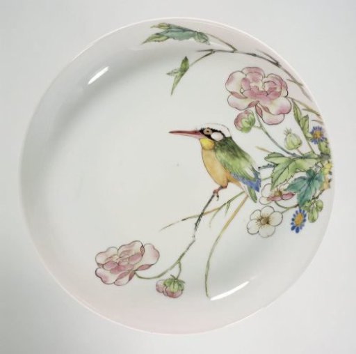 Saucer-dish with a kingfisher on a branch and flowering plants