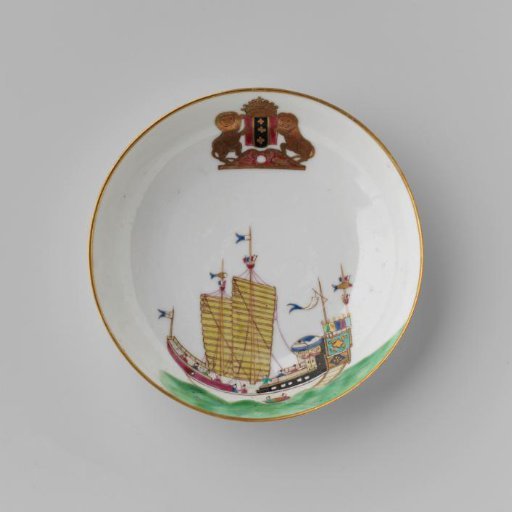 Saucer with a Chinese junk and the arms of Amsterdam