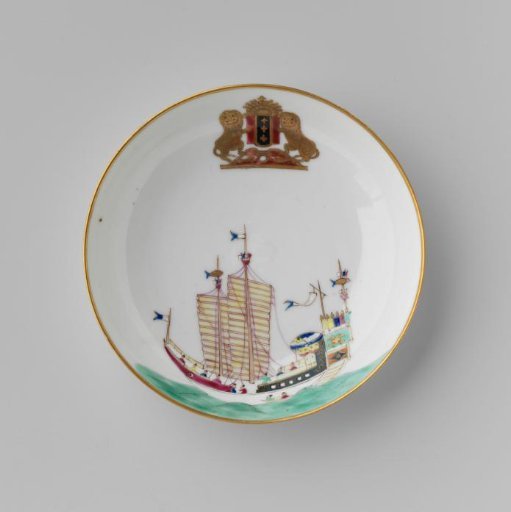 Saucer with a Chinese junk and the arms of Amsterdam