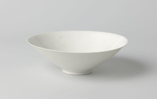 Bowl with lotus scrolls and auspicious symbols